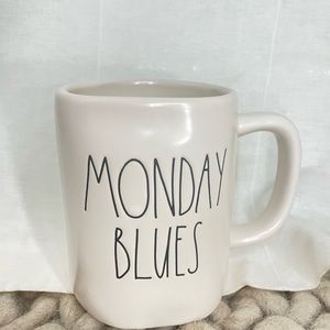 💙Rae Dunn - Monday Blues Mug